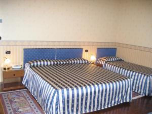 Standard Triple Room room in Albergo Ristorante Leon d'Oro