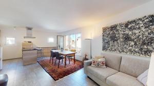 Abitaziun La Dmura 12 - Samedan - 3-Sterne-Hotels in Samedan