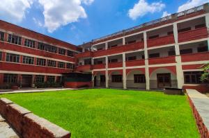 Hotel Goverdhan - Walking to Raja Ki Mandi Railway and 3km from ISBT