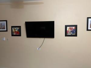 Lovely Modern 1Bedroom overlooking Carribean Sea.