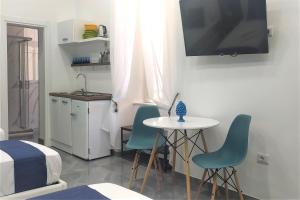 TRACK 60 - PRIVATE ROOMS GARIBALDI