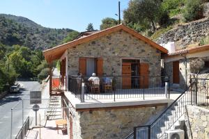 Konatzin tou Massou by Raise