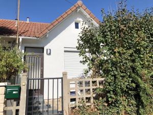 Villas petite maison avec jardin dans banlieue de Paris : photos des chambres