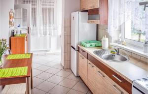 Nice Apartment In Ostrda With Kitchen