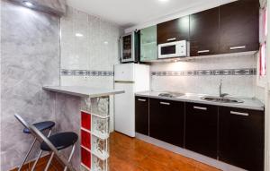 3 Bedroom Lovely Home In Torrevieja