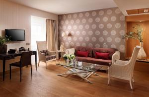 Divani Escape - Adults Only