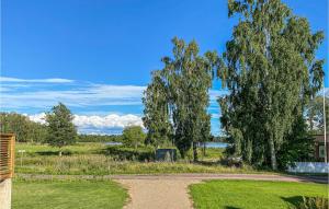 Beautiful Home In Ödeshög