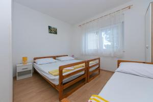 Apartment with Terrace room in Apartments with a parking space Gradac Makarska - 5198