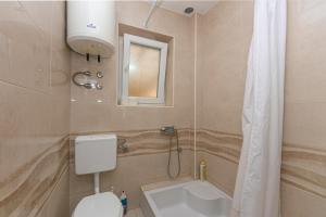 Apartments with parking space Gradac, Makarska - 5198