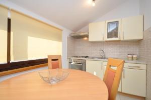 Apartments by the sea Vela Luka, Korcula - 9243