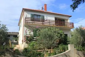 Apartments by the sea Cove Mala Lamjana, Ugljan - 827 - Kali