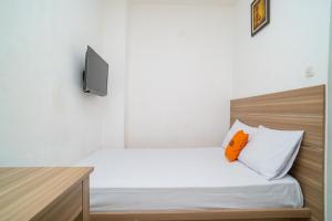 KoolKost near Mangga Besar Station (Minimum 6 Nights)