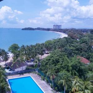 Nats Seri Bulan beach, pool home @teluk kemang