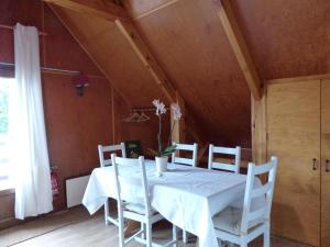 Maisons de vacances Gite Le Vernet, 3 pieces, 5 personnes - FR-1-489-274 : photos des chambres