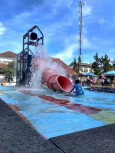 PUNCAK VILLAGE HOTEL & KAMPUNG MAIN ANAK - Cipayung