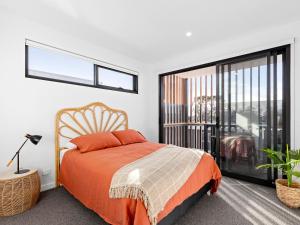541 - 3 Bedroom Townhouse - Centrally Located- Free Parking - Free WIFI