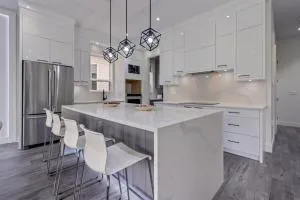 Brand New, Cheerful, Exquisite 4 BR house, fast wifi, free parking - Maple Ridge