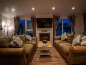 Lodge 11 - The Lawns - Rait