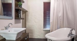 Spacious Studio Apartment in the heart of Old Town