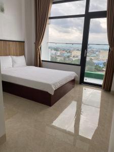 Khách sạn Mặt Trăng - Moon Hotel