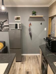 Leafy Retreat Kenridge Trendy