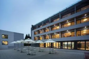 Luceville - Ch'ŏnsŏ-dong