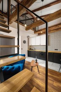 Loft Piotrkowska 37 Antresola Klimatyzacja Bezkontaktowe Wejscie Centrum Łodzi