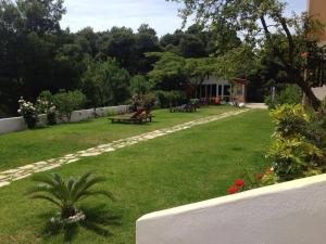 Apartment with Garden View