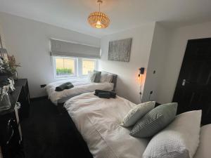 Modern mid terrace villa, Royston, Barnsley