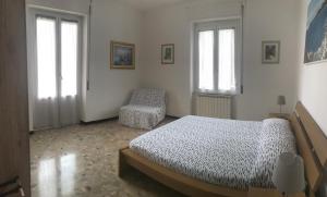 HOST IN LEVANTO - Scirocco con biciclette