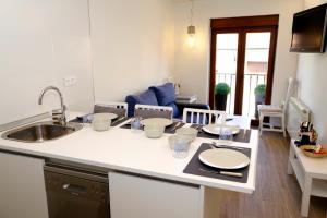 vallespin 43 parking, wifi