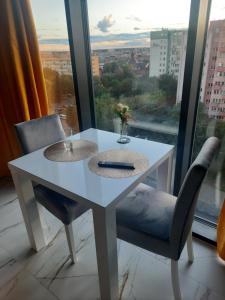 Hanza Tower by Sunny