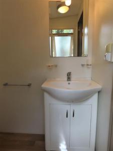 Mobile home 6-pers Camping Leï Suves-Côtes dAzur-including airco