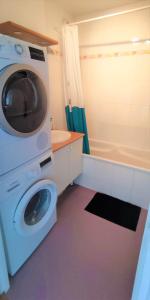 Appartements CHIC 2CHAMBRES,70m²+balcon+parking+WIFI : photos des chambres