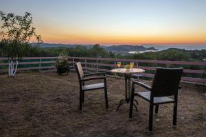 Sunset and Sunrise Apartments "Goulakia" by Corfuescapes