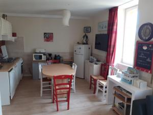 Appartements T3 Calme et Lumineux entre mer et centre bourg : photos des chambres