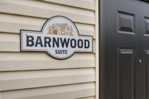 Barnwood Suite - Main Street Lodge in Berlin