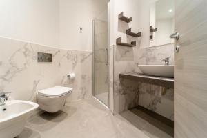 Double or Twin Room with Bathroom