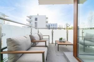 Belle View - 3pok, nawet 5 łóżek, piękny widok na rzekę, TV55" z Netflix i Max, parking, winda