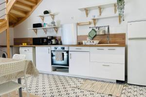 Appartements Beautiful charming T3 duplex in the center of a small wine village : photos des chambres