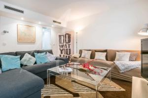 Bonaigua 708 by SeaMount Rentals