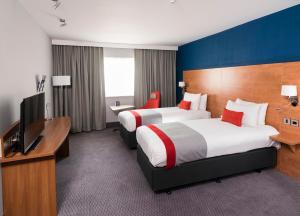 Standard Room with Free Hot Breakfast room in Holiday Inn Express Birmingham Star City an IHG Hotel