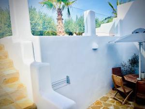 CYCLADES - Semi Based Apartment with Indoor Garden - Part Of White Dunes Luxury Boutique Hotel