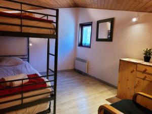 T3 duplex lumineux, proche pistes, parking, Wi-Fi - FR-1-598-23