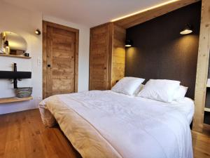 Appartement de Charme 4* au Centre des Gets - Accès Direct aux Pistes de Ski - FR-1-598-28