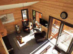 T3 aux Gets, vue sur pistes - FR-1-598-5