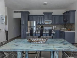 Sub- Penthouse Las Olas Surfers Paradise