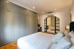 Gorgeous Home in Saigon Center