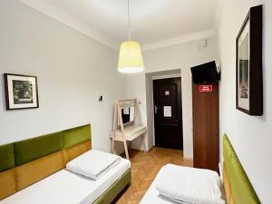 Hostel Helvetia - PRIVATE ROOMS in CITY CENTER and OLD TOWN