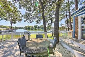 On-Site Boat Launch Gun Barrel City Lake House - Enchanted Oaks